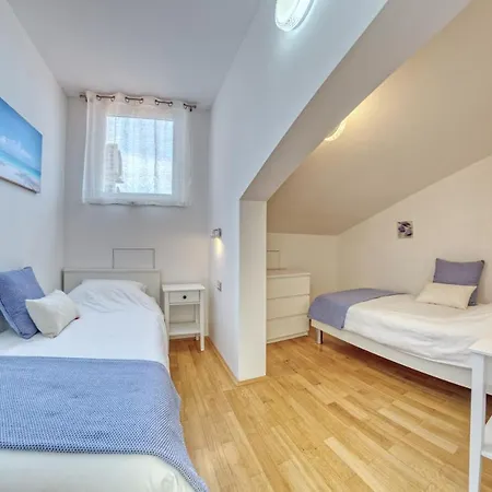 Apartament Birimac *