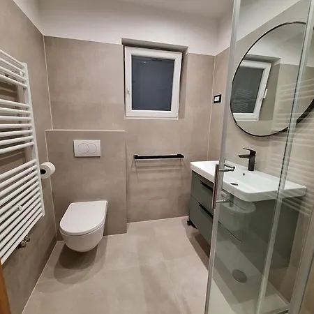 아파트 Birimac *