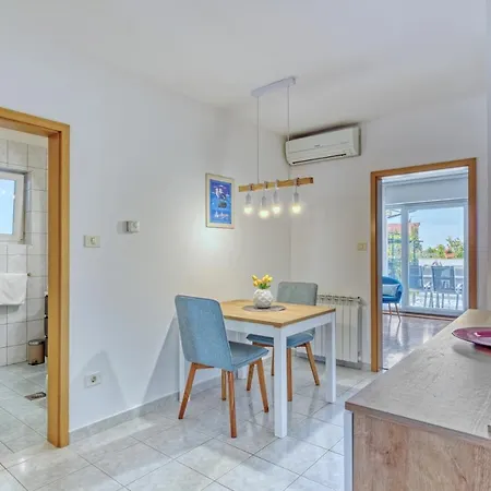 Apartment Birimac *