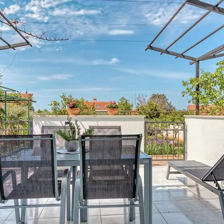 Birimac Apartment *