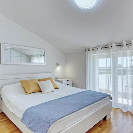 Apartment Birimac