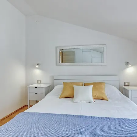 Birimac Apartment *