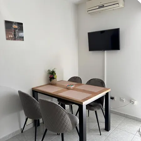 Birimac Apartment
